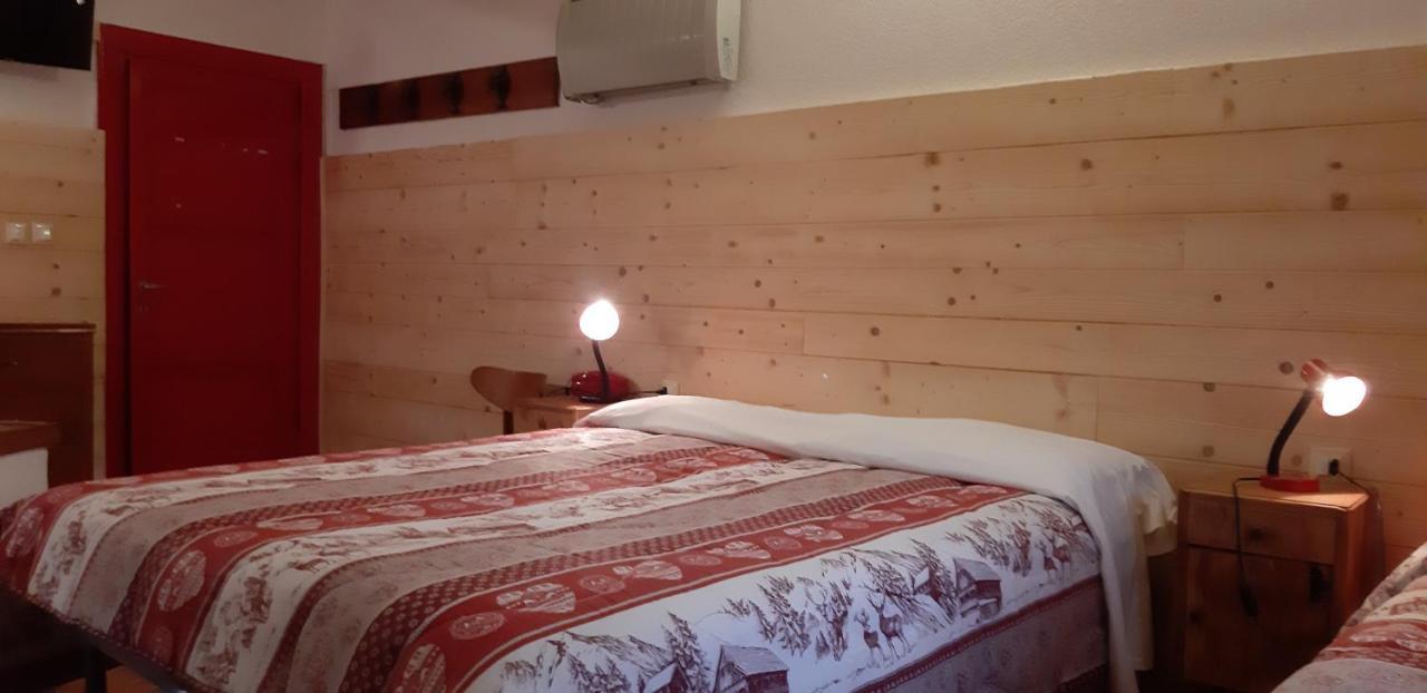 Albergo Cioccarelli Aprica Exterior photo